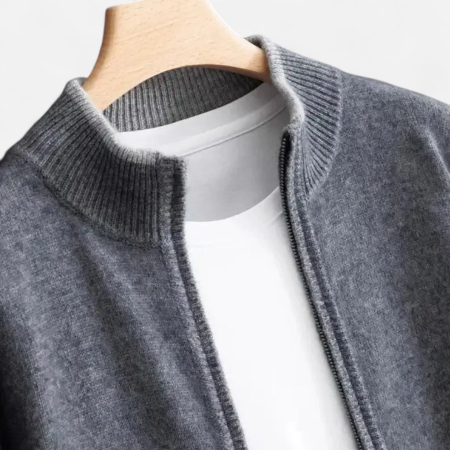 Roselains | Men’s Merino Wool Mock Neck Sweater