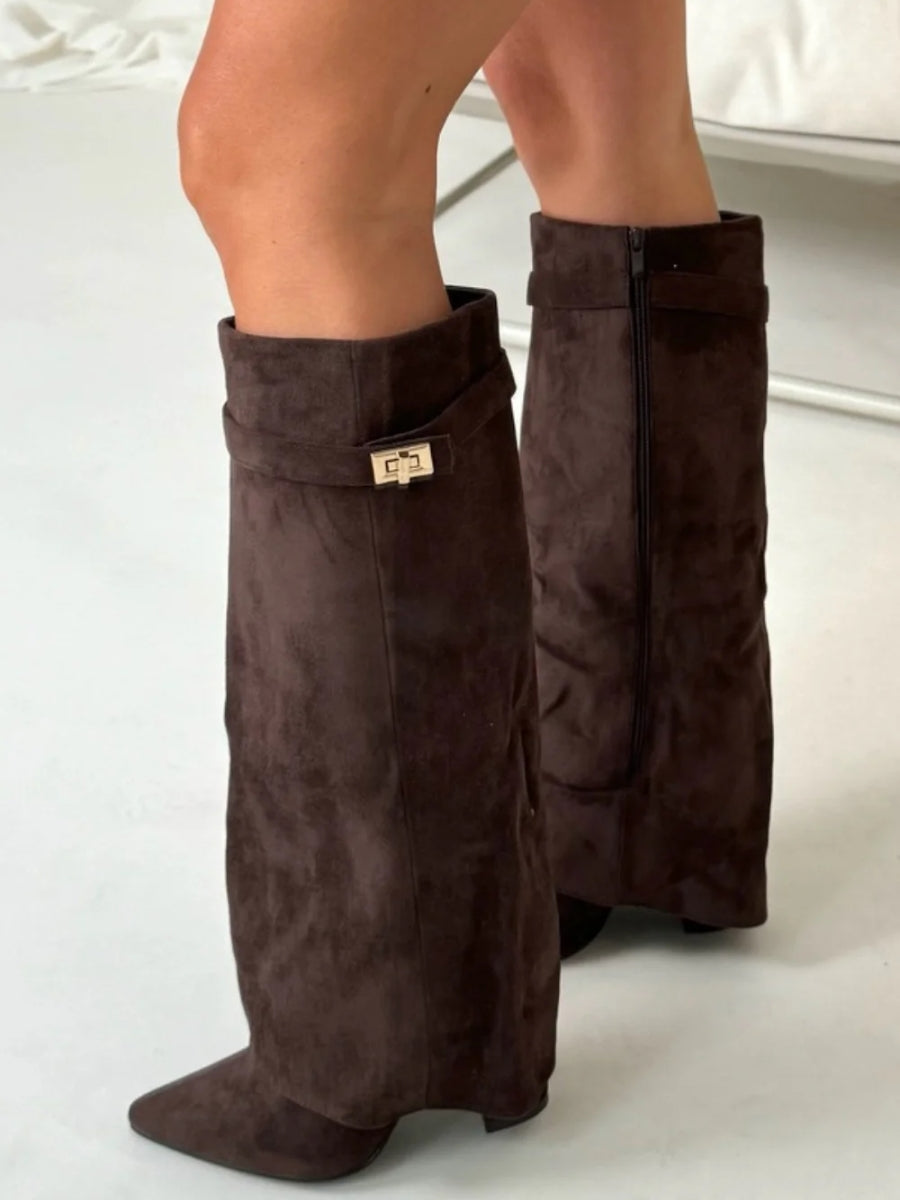 Evy | Elegant Women's Boots Made of High-Quality Suede with Golden Accents