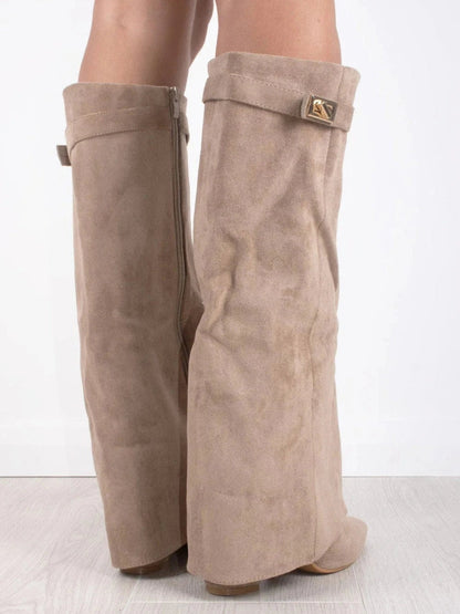 Evy | Elegant Women's Boots Made of High-Quality Suede with Golden Accents